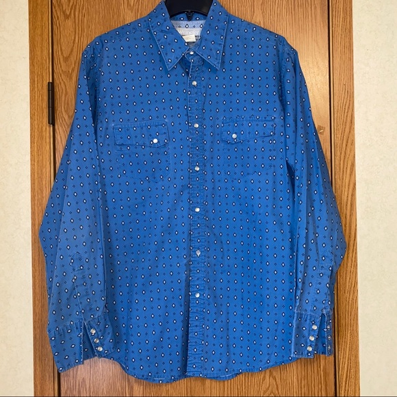 Wrangler Button Down - Picture 1 of 3